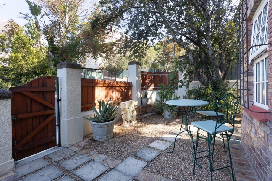 4 Bedroom Property for Sale in Gardens Western Cape